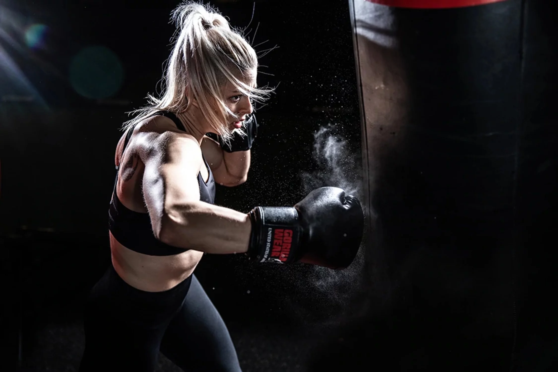 Front Page 22 Front Page -RDXSPORTS Sales qj4