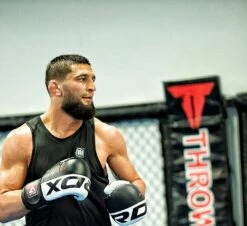 RDX SPORTS RDX S4 Boxing Sparring Gloves Hook & Loop Black / White 14 RDX SPORTS RDX S4 Boxing Sparring Gloves Hook & Loop Black / White -RDXSPORTS Sales rdx s4 leather sparring boxing gloves 1